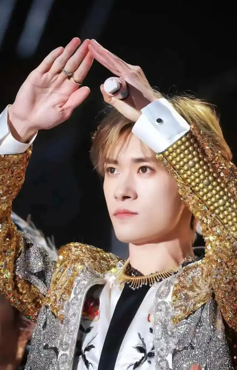 一起成为善良坦荡的大人吧.#tfboys十年之约 #易烊千玺 - 抖音