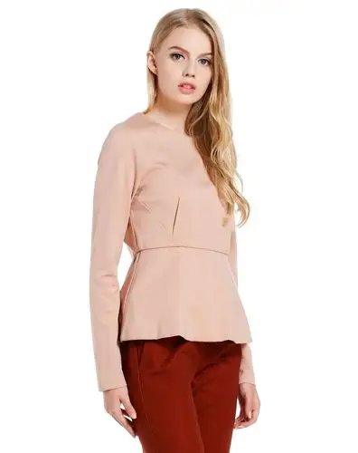 浅咖啡色时尚百搭长袖上衣