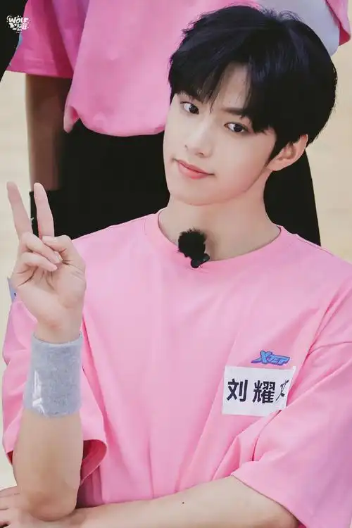 能成为mvp#tf家族夏季运动会95发射biu biu biu@时代少年团-刘耀文