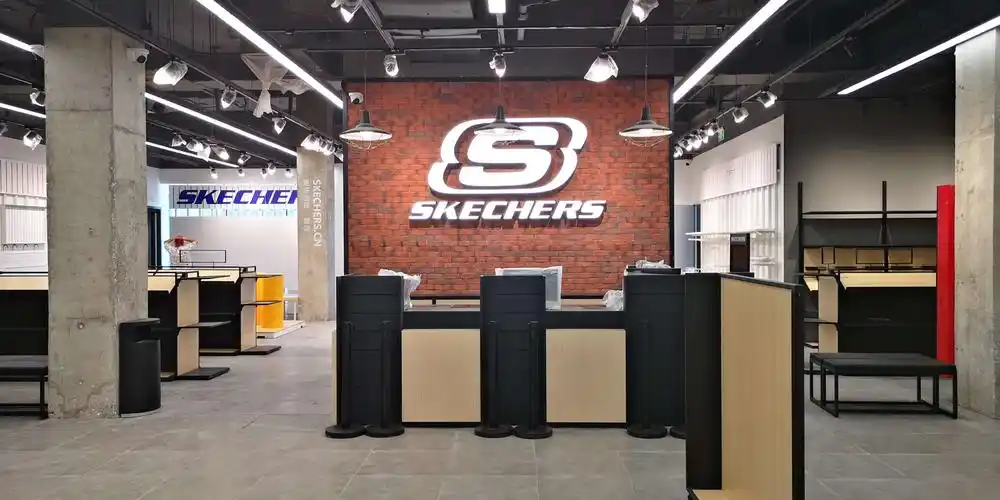 斯凯奇长春车城万达店2020年9月27日日报