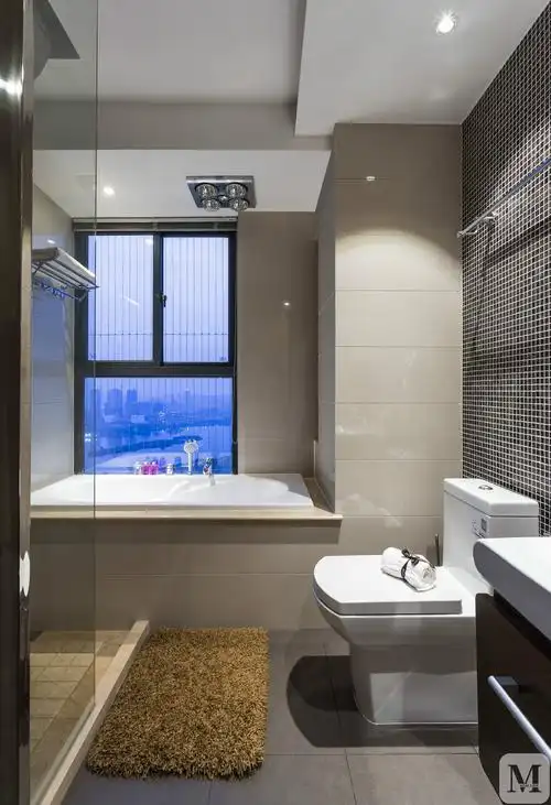 简约卫生间浴缸装修效果图