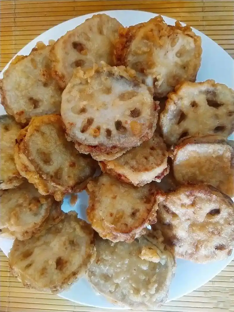 今日美食分享——炸藕盒.