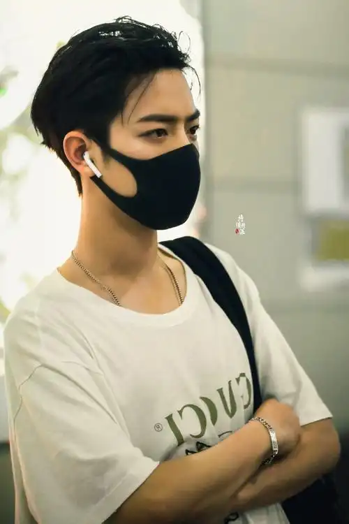 肖战#今天是机场大背头五周年耶