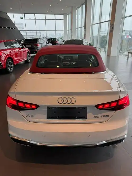 上海二手车24款奥迪a5敞篷2.