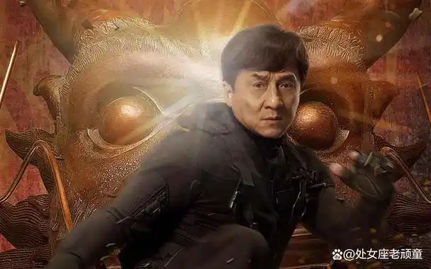 成龙的长相如果放在普通人中绝对算帅的,175cm的身高,75kg的体重,一身