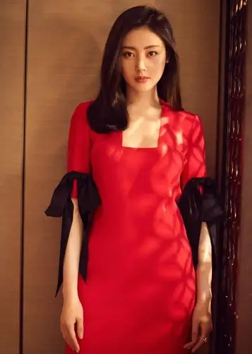 让你一眼看上去就很惊艳的明星|张天爱|微电影|抗战剧_新浪新闻