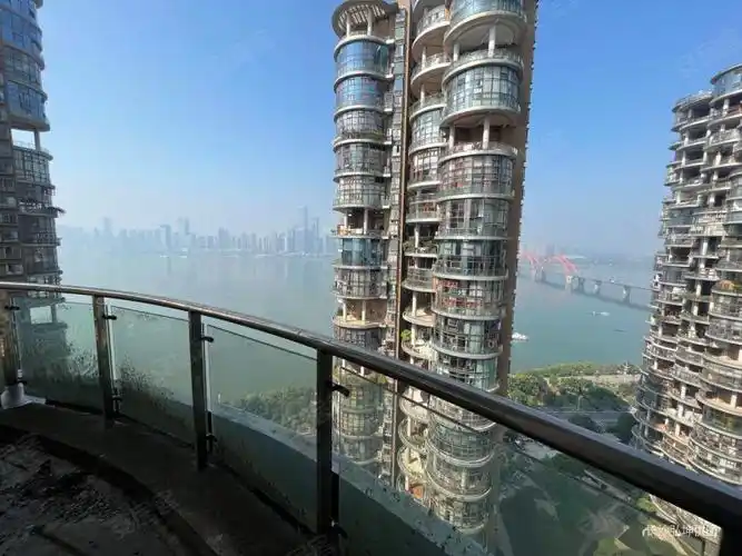 长沙房产网>长沙二手房>开福二手房>湘江世纪城二手房>湘江豪庭>