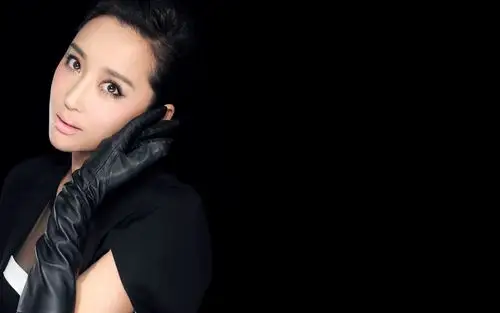 杜若溪黑色系壁纸_漂亮美女杜若溪