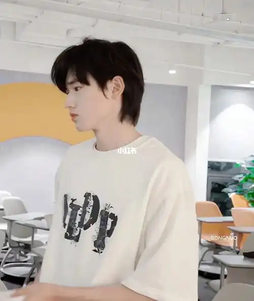 宋亚轩壁纸  #宋亚轩一直会是宋亚轩  #宋亚轩头像  #宋亚轩氛围感