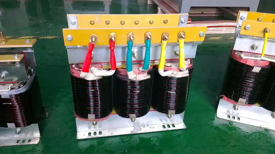 三相自耦变压器