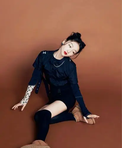 周冬雨ugg的这个发型挺好看