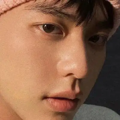 高清帅气的脸部男头像高清图片,男生头像图片