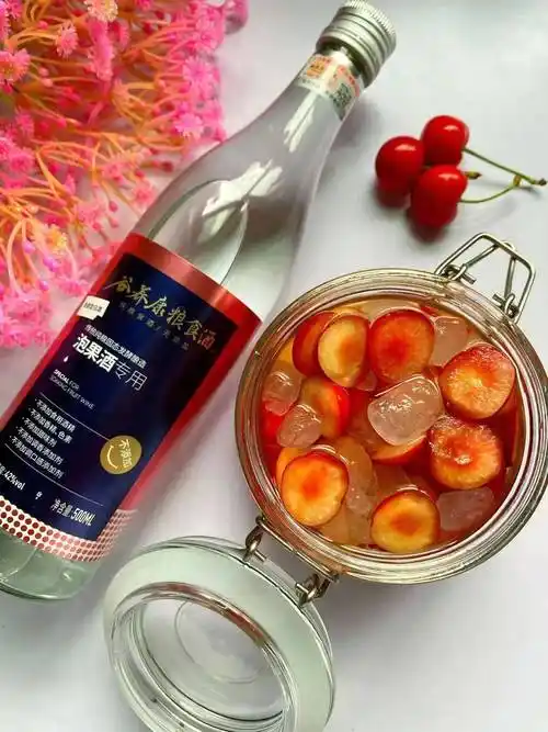 自酿樱桃酒樱桃如何泡酒泡酒小技巧赶紧收藏