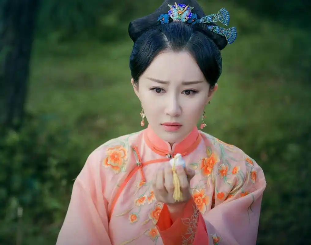 她5岁出道被称"最美傻妞",演技好没绯闻,为啥没走红?