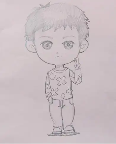 三年级作文   编者按:很多人都喜欢画画,那你们有没有画过自己的画像