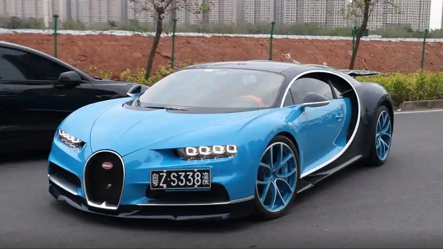 【汽车街拍】布加迪chiron