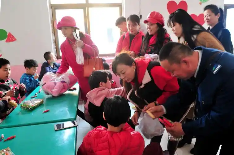 关爱智障残疾儿童,我们在行动!