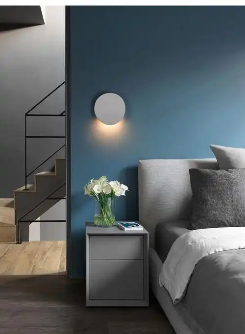 欧普侍北欧壁灯led简约圆形白色阳台玄关电视背景墙灯卧室壁灯佛山