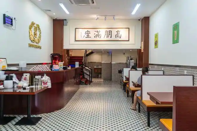 138穿越到香港这家风格复古的港式茶餐厅好评满满