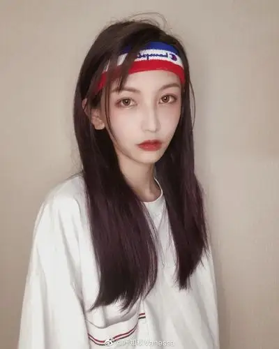 网红美女主播叶知秋迷人写真美照真好看啊_高清图集_新浪网