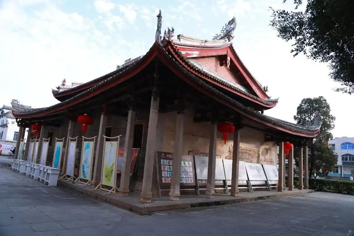 文庙(平和县九峰镇)文庙,位于九峰镇平和县第二中学校内,明正 - 抖音