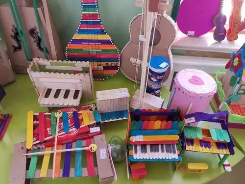 "创意无限·绿色环保"实验小学幼儿园亲子玩教具制作比赛活动