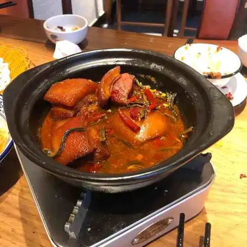 毛家湾湘菜馆-"一位朋友江西人推荐我们来这家店,于是点了.