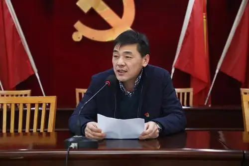 河塔村党总支书记 石志坤:以情待人,以理服人,以身正人,切实为群众