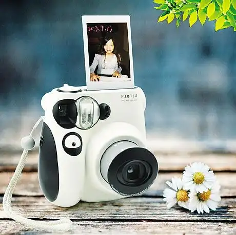 "拍立得"照片里的记忆与情愫