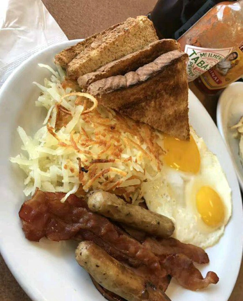 美国的早餐也是挺丰富的,不会很单调