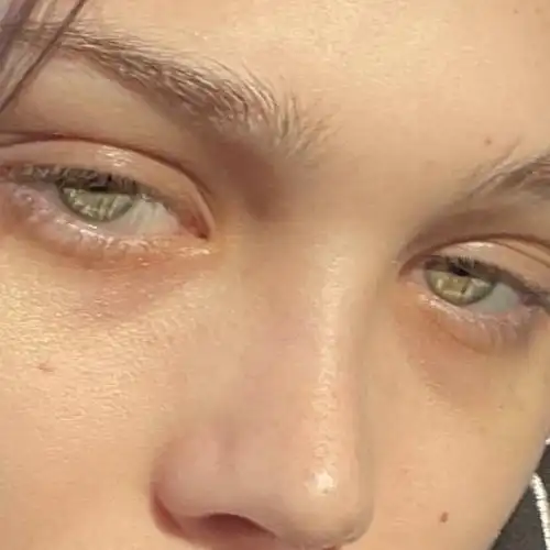 欧美头像女局部眼睛来自ins自截