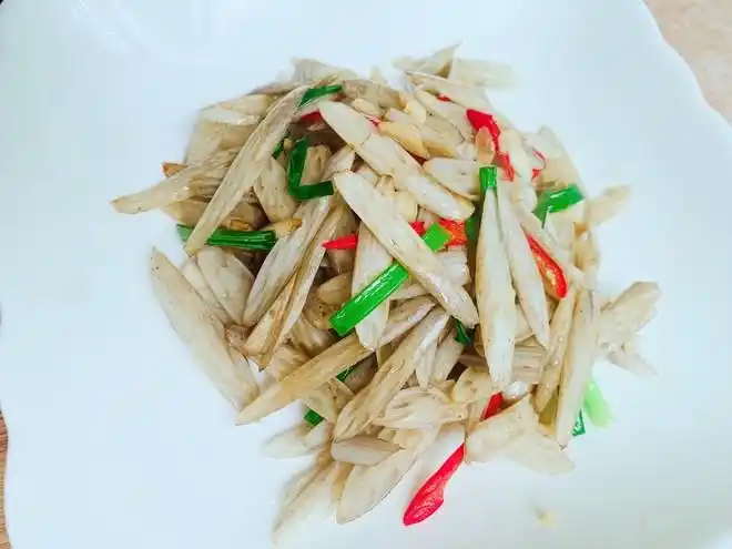 清炒藕尖
