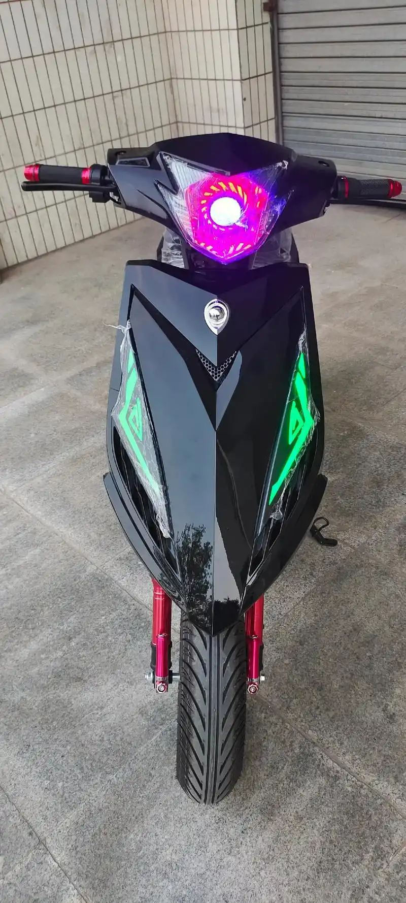 战速电摩,细节大图#战速电摩 #战速 #鬼火  - 抖音