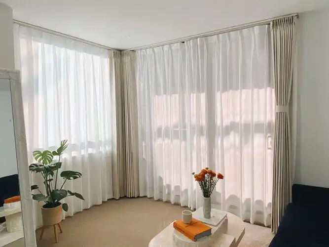 奶茶色韩褶窗帘