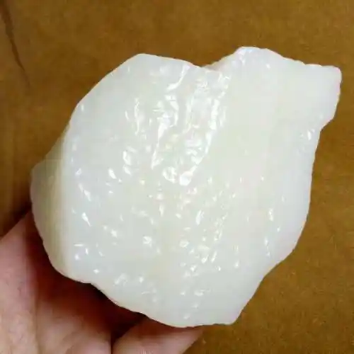 新疆和田玉原石白玉山流水块料无结构过灯羊脂油疙瘩于田料461g