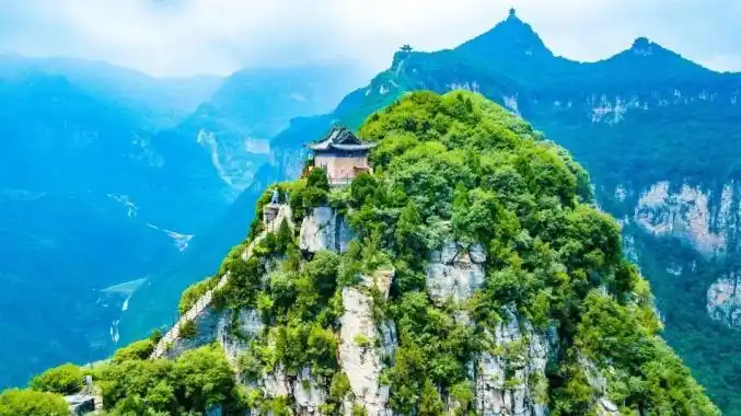 临汾云丘山绝美的自然风景下蕴藏着魅力的古老文化