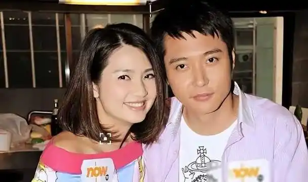 为何出轨5年后洪欣才选择与张丹峰离婚她的智慧你想象不到