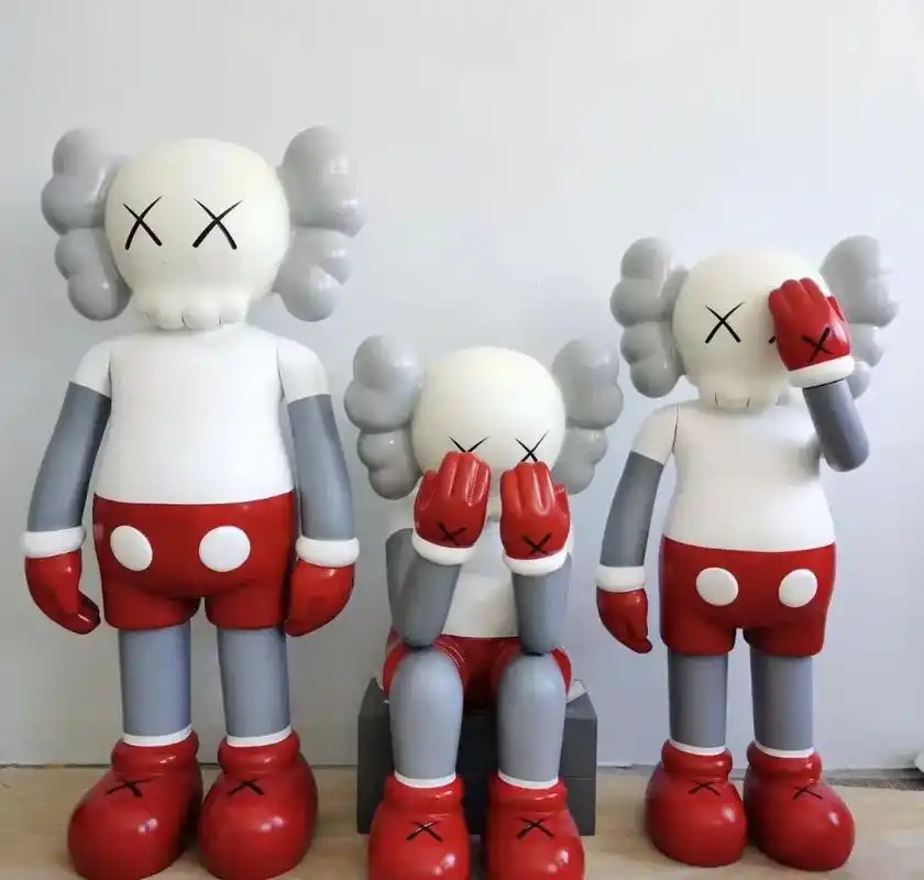kaws #公仔 #商场美陈布置 kaws材料,颜色可定制 - 抖音