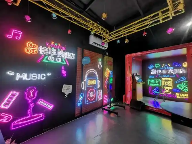 联通快手电台跨界合作首个5g户外直播室来了网红打卡最潮新地标