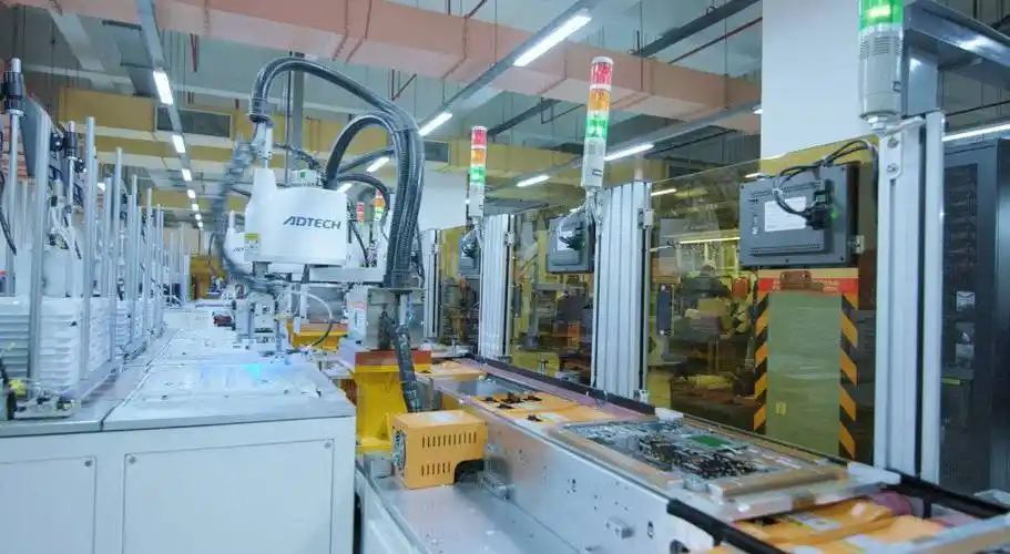 目标打造全球加工贸易电子信息产业基地 过去十几年,重庆抢抓国际产业