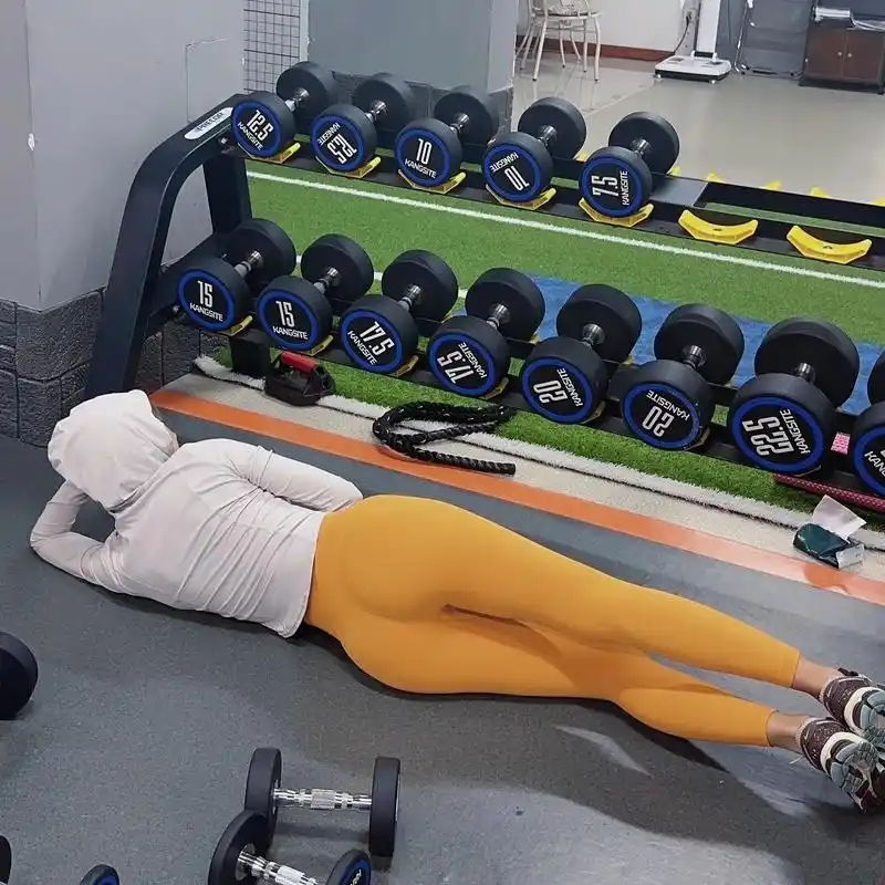 健身房摆烂拍照91.#健身房拍照 #健身房迷惑行为 #正经人 - 抖音