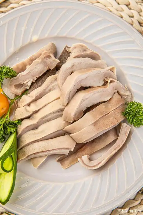 手把手教你做白切猪肚,厨房小白必备菜!