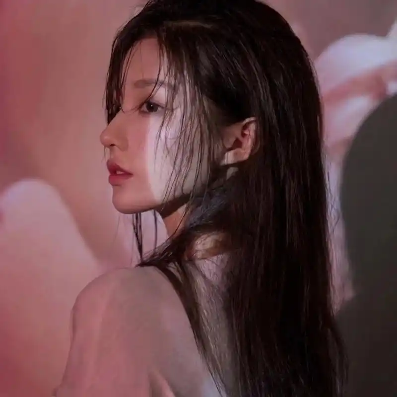 女生头像|真人|酷酷拽拽的霸气ins风轻熟3.