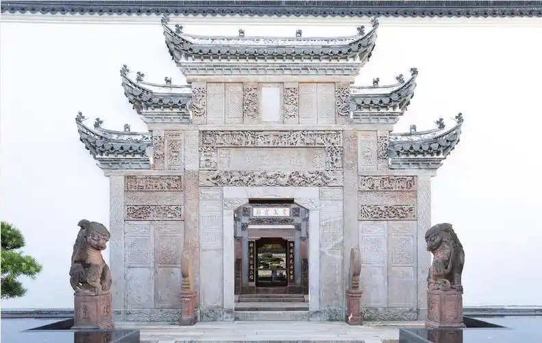 极具徽派建筑特色的酒店门头