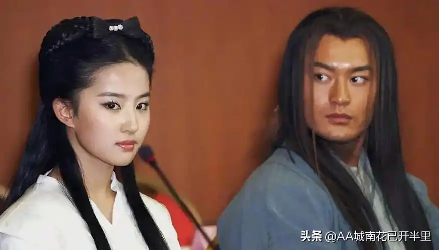 刘亦菲集齐了三个杨过啊,古天乐黄晓明陈晓……一对比,发现刘亦菲虽然