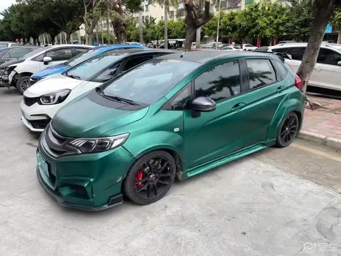 我的飞度改装# 都说改装最终就是还原车贴膜也是改色贴膜,一定不要