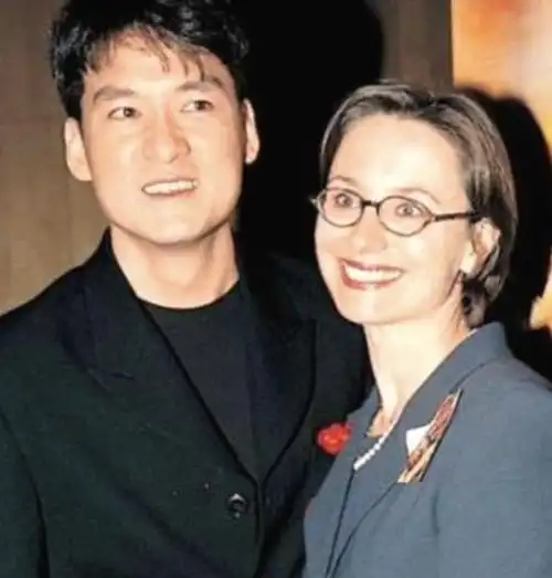 我与美国妻子同年同月同日生,结婚38年,却一直被劝离|阿杜|李宗盛