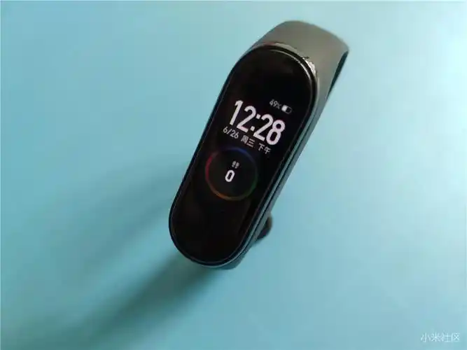 幻彩时尚小米手环4,开启幻彩生活