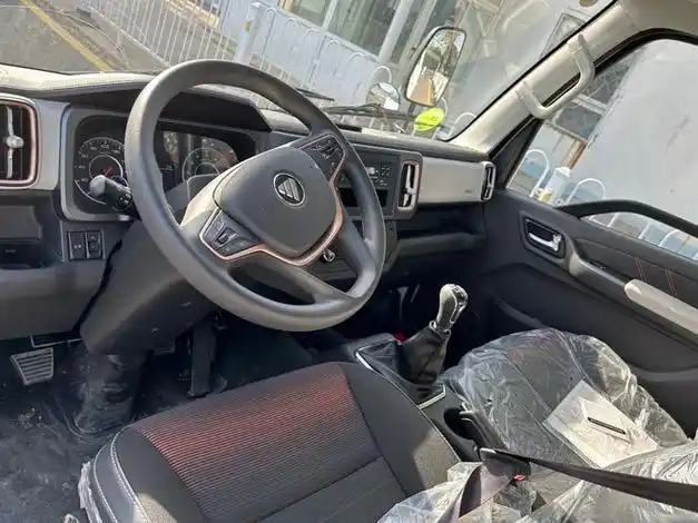 m卡3米94排半柴油平板现车|货车|马力|发动机|福田汽车|内饰_网易汽车