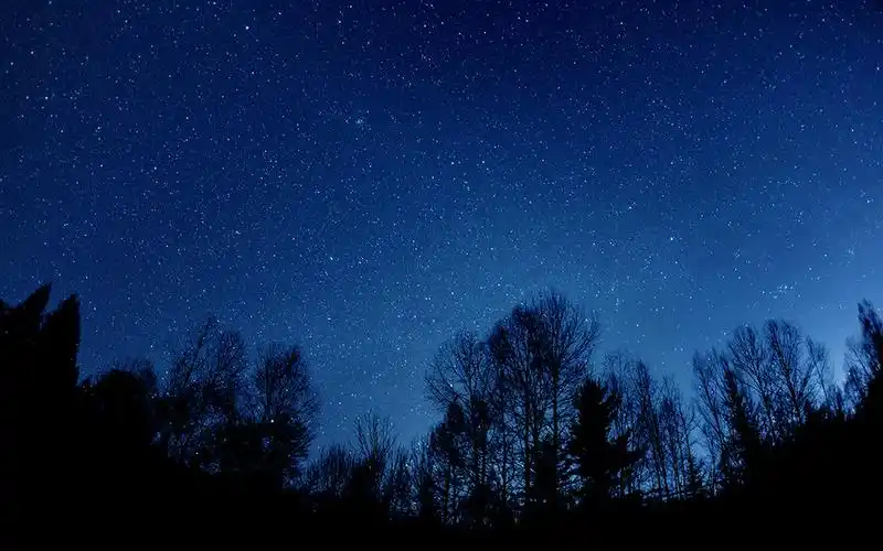 长白山的夜空(第一次拍星星)